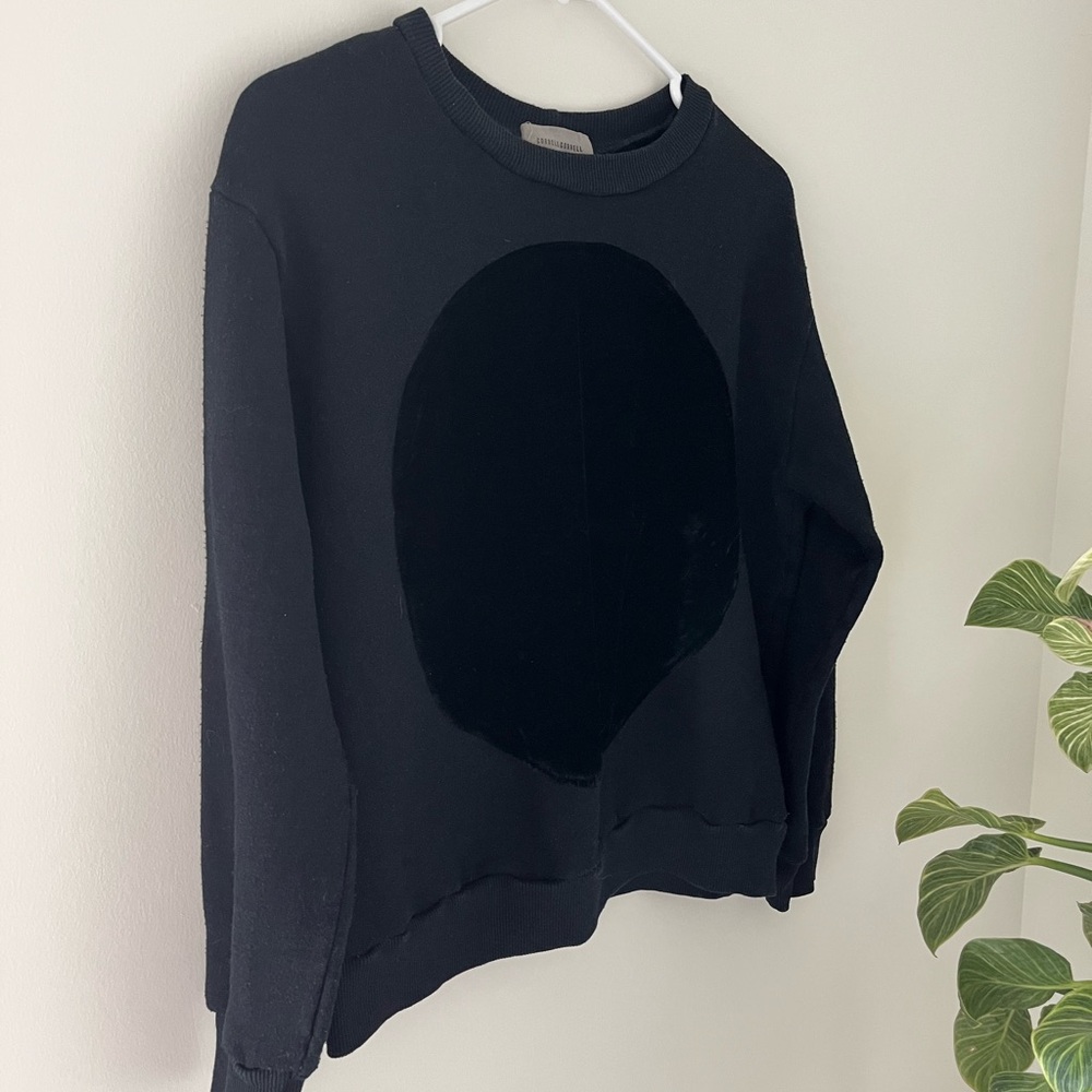 Boutique CorrellCorrell Black Sweater with Circle Design